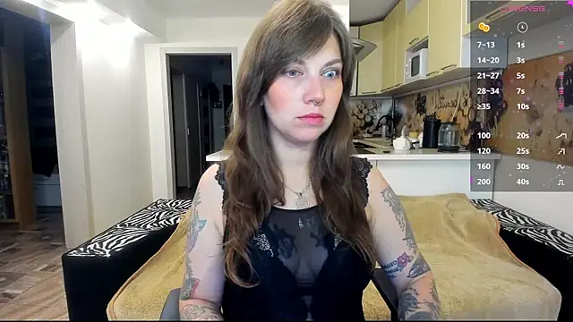 Snapshot of StacyTigerr chatting on October 14, 2025, 4:07 pm StacyTigerr online show from October 14, 2025, 4:07 pm