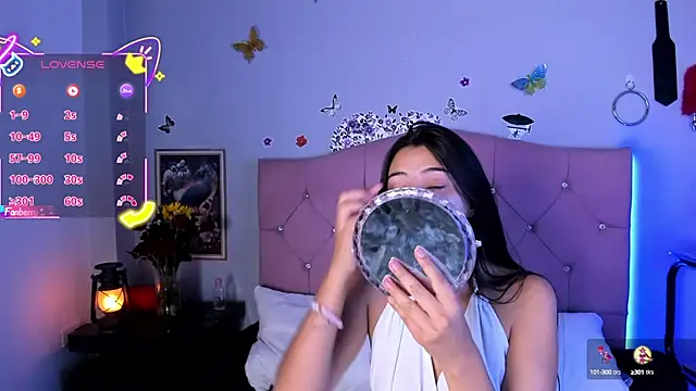 Snapshot of brenda_moris01 chatting on October 10, 2025, 9:26 pm brenda moris01 online show from October 10, 2025, 9:26 pm