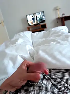 jungerbummser23 online show from March 2, 2026, 3:41 pm