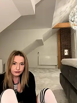 GangBangKitty online show from January 16, 2026, 8:02 pm