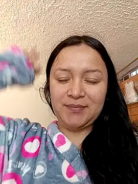 Snapshot of Arisha34 chatting on November 12, 2025, 1:37 pm Arisha34 online show from November 12, 2025, 1:37 pm