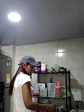 Snapshot of HannaPetit chatting on September 17, 2025, 3:47 pm HannaPetit online show from September 17, 2025, 3:47 pm