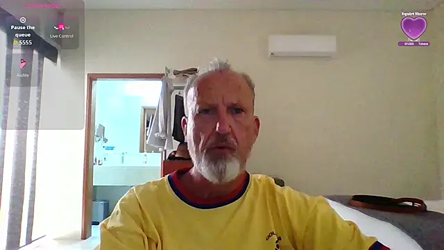 Snapshot of openminddaddy chatting on May 7, 2026, 7:50 pm openminddaddy online show from May 7, 2026, 7:50 pm