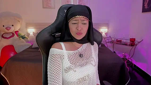 Snapshot of New_Arab_Kingdom chatting on April 19, 2026, 2:23 am New Arab Kingdom online show from April 19, 2026, 2:23 am