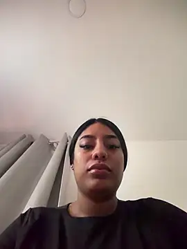 Snapshot of Sara_mocca_ chatting on February 21, 2026, 1:51 am Sara mocca online show from February 21, 2026, 1:51 am