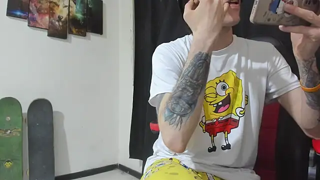 Snapshot of Jeff_Walton@xh chatting on April 1, 2026, 3:30 am Jeff Waltonxh online show from April 1, 2026, 3:30 am