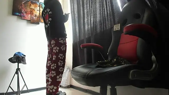 Snapshot of Jeff_Walton@xh chatting on November 14, 2025, 6:44 pm Jeff Waltonxh online show from November 14, 2025, 6:44 pm