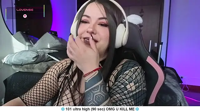 Snapshot of Liah_santos chatting on December 18, 2025, 12:42 pm Liah santos online show from December 18, 2025, 12:42 pm