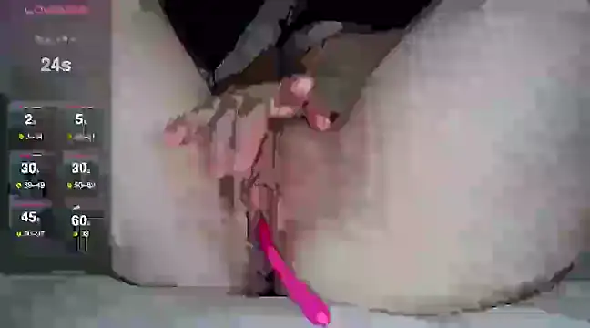 Snapshot of babyygurll9 chatting on December 8, 2024, 8:15 pm babyygurll9 online show from December 8, 2024, 8:15 pm