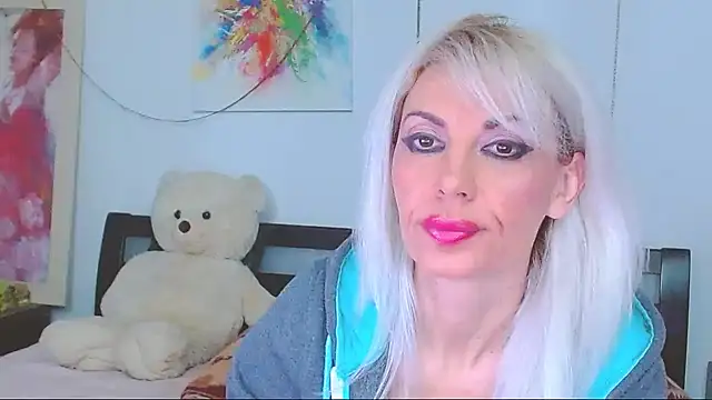 Snapshot of HoneyLara chatting on February 26, 2026, 12:54 am HoneyLara online show from February 26, 2026, 12:54 am