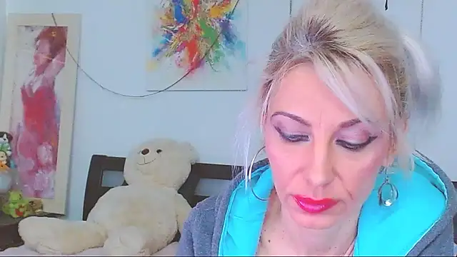 Snapshot of HoneyLara chatting on January 15, 2026, 1:53 am HoneyLara online show from January 15, 2026, 1:53 am