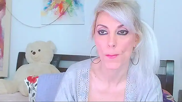 Snapshot of HoneyLara chatting on March 29, 2026, 9:05 pm HoneyLara online show from March 29, 2026, 9:05 pm