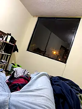 Snapshot of stuard-19 chatting on November 29, 2025, 5:07 am stuard-19 online show from November 29, 2025, 5:07 am