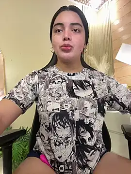 HotstuffCherrySummer online show from March 11, 2025, 6:52 am