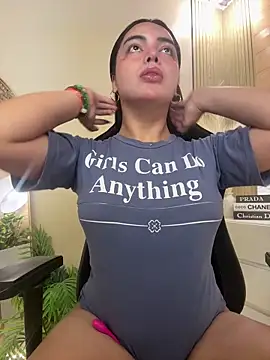 HotstuffCherrySummer online show from March 2, 2025, 5:54 am