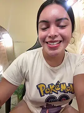 HotstuffCherrySummer online show from November 14, 2025, 8:18 am