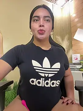 HotstuffCherrySummer online show from March 9, 2025, 8:29 am