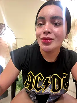 HotstuffCherrySummer online show from October 26, 2025, 8:04 am