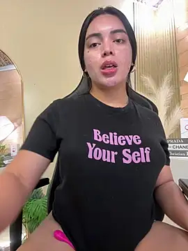 HotstuffCherrySummer online show from March 8, 2025, 10:00 am