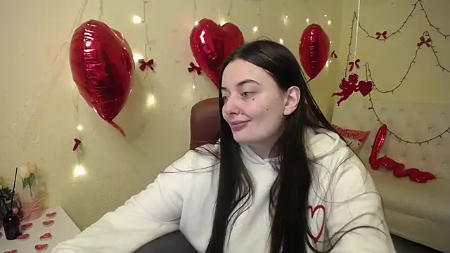 MilanaPrice online show from February 7, 2026, 6:32 am