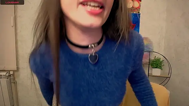 MaryEm976 online show from October 28, 2025, 10:47 am