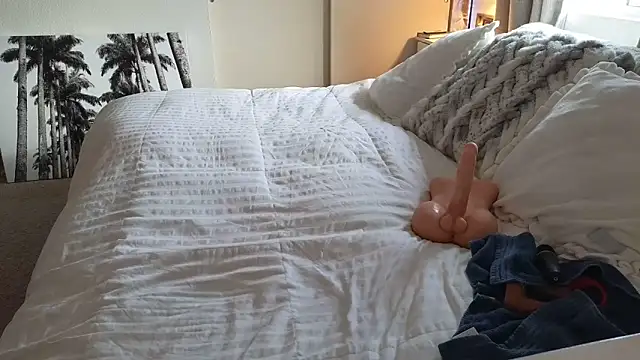 JESS LOVES online show from March 21, 2026, 4:11 pm