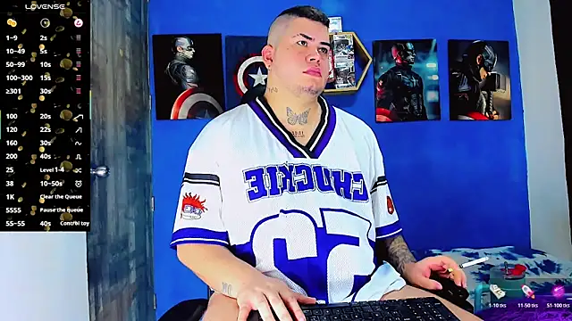 Thomas chubbyxhot online show from March 6, 2026, 3:23 am