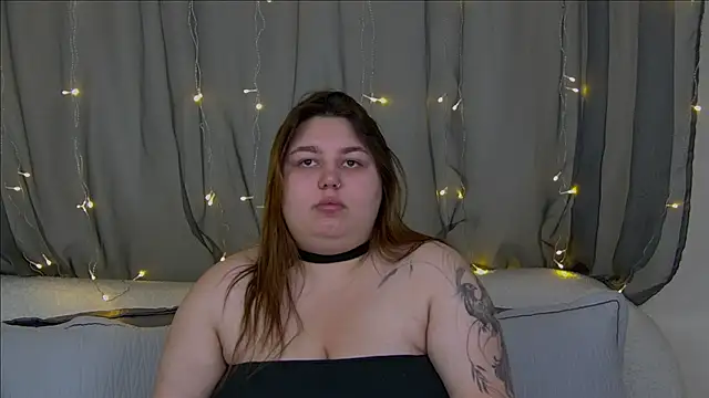 Snapshot of LillianKim chatting on October 30, 2025, 6:38 pm LillianKim online show from October 30, 2025, 6:38 pm