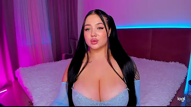 KylieLips online show from February 7, 2025, 6:24 pm