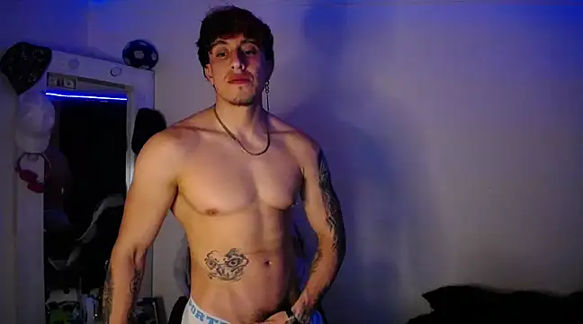 strongboy  online show from December 29, 2024, 7:39 am