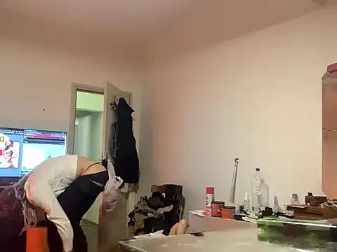 Snapshot of WildzMareNextLevel chatting on January 8, 2025, 10:16 pm WildzMareNextLevel online show from January 8, 2025, 10:16 pm