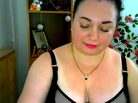 AmanaGi online show from November 14, 2025, 3:15 pm