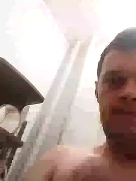Snapshot of czechboy21 chatting on November 6, 2025, 7:29 pm czechboy21 online show from November 6, 2025, 7:29 pm