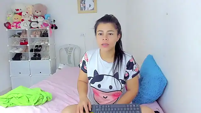 Snapshot of sweetnia chatting on December 2, 2025, 1:24 pm sweetnia online show from December 2, 2025, 1:24 pm