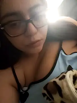 AriaRussell online show from October 31, 2025, 1:57 am