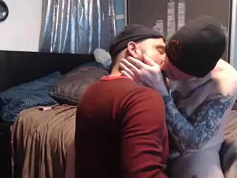 Snapshot of LumberJockMan chatting on December 18, 2025, 5:12 am LumberJockMan online show from December 18, 2025, 5:12 am