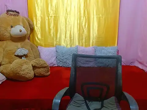 Snapshot of xxSexyBitch69xx chatting on March 21, 2026, 11:03 am xxSexyBitch69xx online show from March 21, 2026, 11:03 am