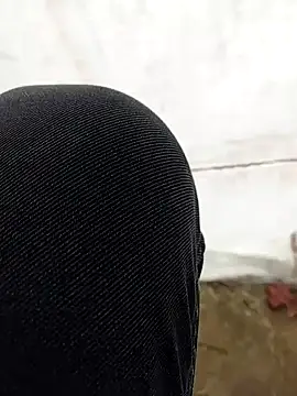 Snapshot of K-27 chatting on November 3, 2025, 3:26 pm K-27 online show from November 3, 2025, 3:26 pm