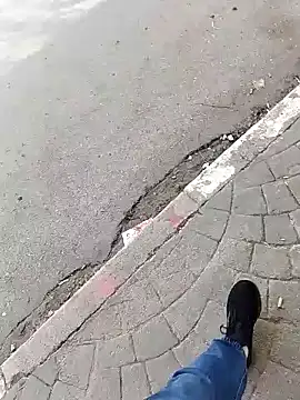 Snapshot of K-27 chatting on October 13, 2025, 8:38 am K-27 online show from October 13, 2025, 8:38 am