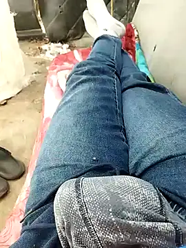 Snapshot of K-27 chatting on October 11, 2025, 2:18 pm K-27 online show from October 11, 2025, 2:18 pm