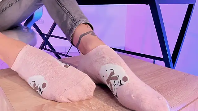 ArchieCollins online show from November 7, 2025, 9:41 pm