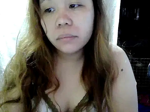 Snapshot of hotcastlexxx chatting on June 19, 2026, 10:04 pm hotcastlexxx online show from June 19, 2026, 10:04 pm