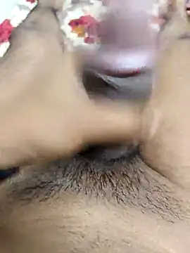 Snapshot of Aaryans69 chatting on January 5, 2025, 8:00 am Aaryans69 online show from January 5, 2025, 8:00 am