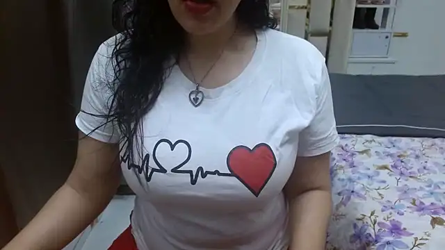 Snapshot of Lovelywife786 chatting on May 16, 2026, 10:58 am Lovelywife786 online show from May 16, 2026, 10:58 am