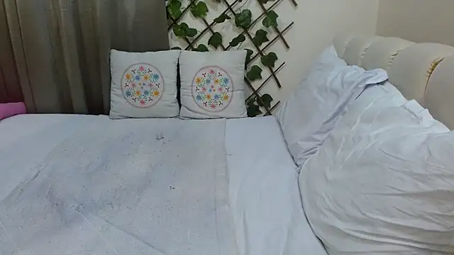 Lovelywife786 online show from February 9, 2025, 5:43 pm