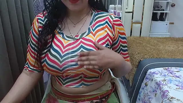 Snapshot of Lovelywife786 chatting on January 17, 2026, 5:49 pm Lovelywife786 online show from January 17, 2026, 5:49 pm