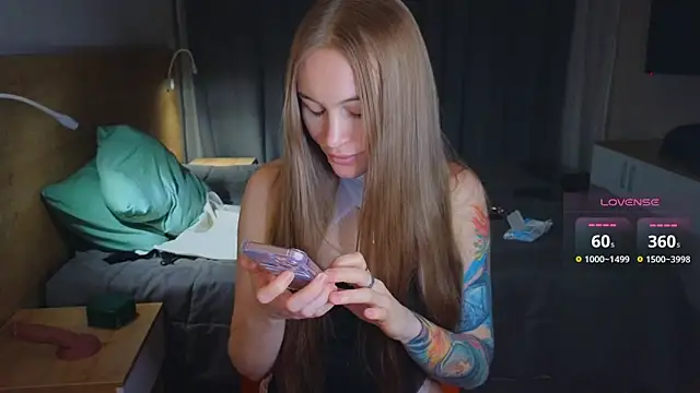 Snapshot of Russian_sexy_girl1 chatting on February 10, 2025, 3:46 am Russian sexy girl1 online show from February 10, 2025, 3:46 am