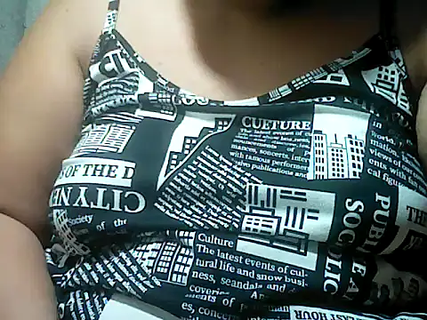 Snapshot of Sexyhorney4u chatting on May 26, 2026, 7:45 pm Sexyhorney4u online show from May 26, 2026, 7:45 pm