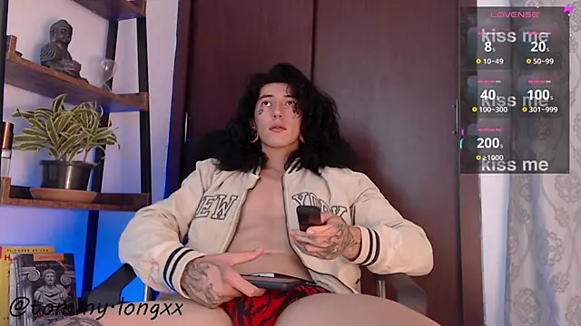 Snapshot of tommylongxx chatting on September 19, 2025, 1:53 am tommylongxx online show from September 19, 2025, 1:53 am