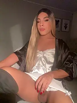 Snapshot of Valery__mt chatting on January 16, 2025, 5:44 pm Valery mt online show from January 16, 2025, 5:44 pm